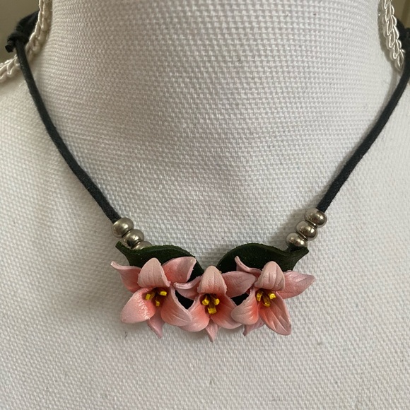 Hand Crafted Jewelry - 🌸Necklace Handcrafted